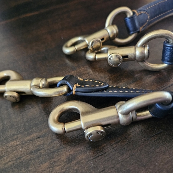 COACH ROGUE 39 - Picture 3 of 16